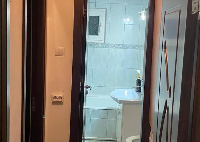 Luxury Orizont شقة كرايوفا